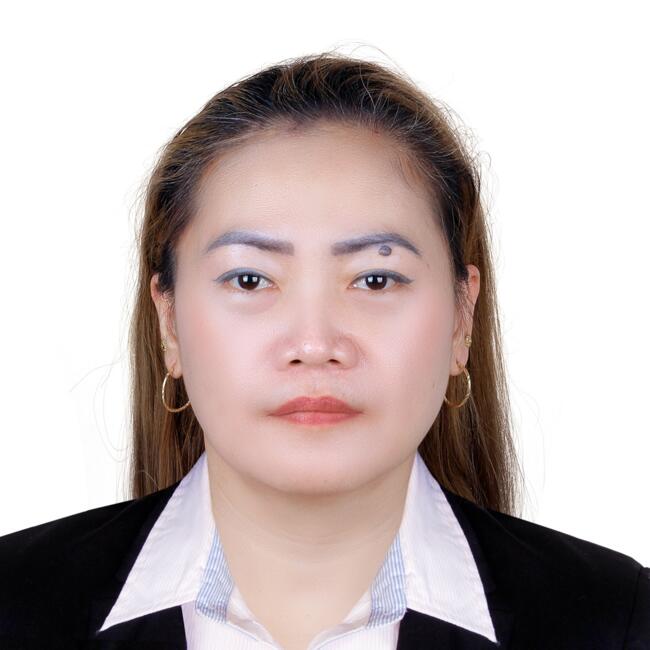 جليسة أطفال في دبي: Ethel