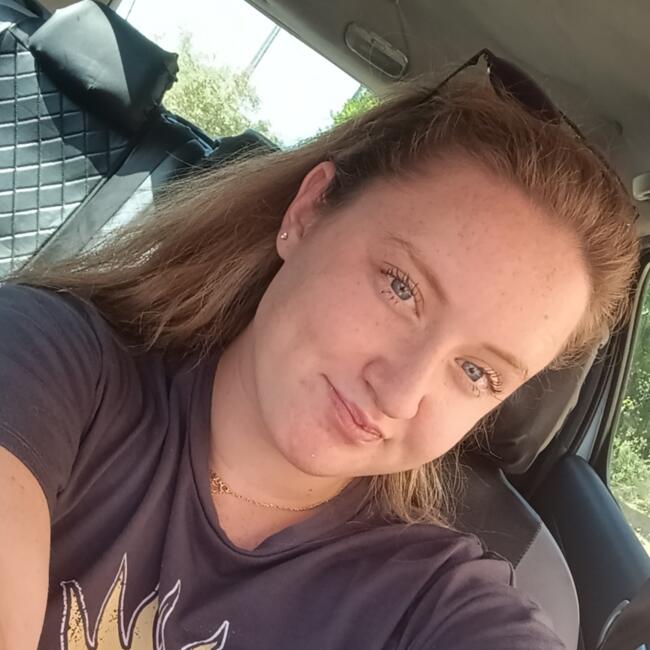 Babysitter in Soumoulou: Lena