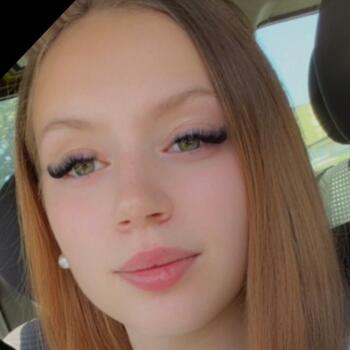 Babysitter in Roanne: Kenza