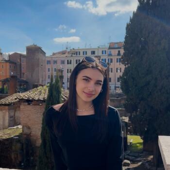 Nanny in Porcari: Giulia
