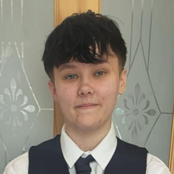 Babysitter in Norwich: Hollie