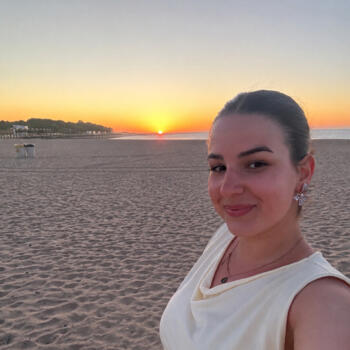 Baby-sitter Puiseux-en-France: Inesse