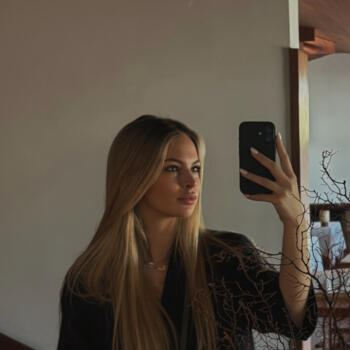 Varuška v Ljubljana: Loretta