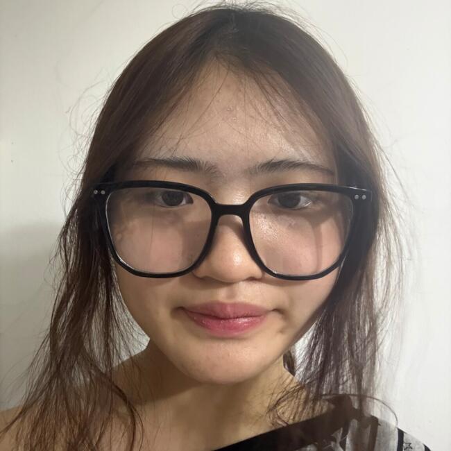 Babysitter in Singapore Island: Natalie