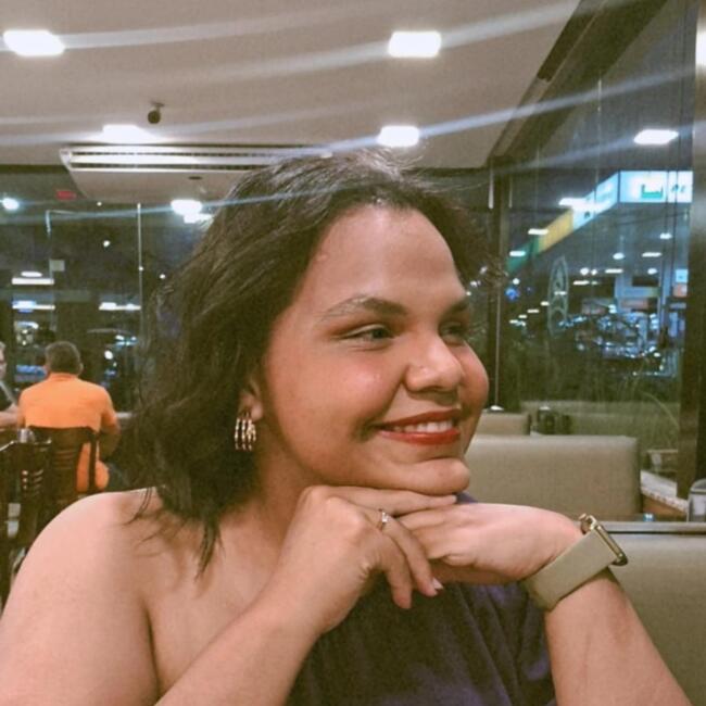 Babá em Brasília: Anna Karolyne