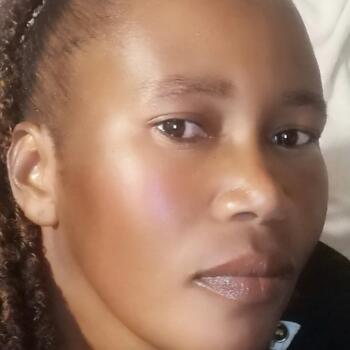 Babysitter in Mabopane: Annah