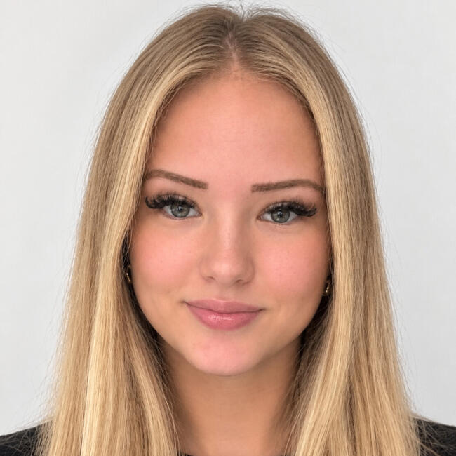 Babysitter in Vienna: Hanna
