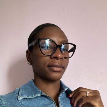 Babysitter in Paris: Cybele