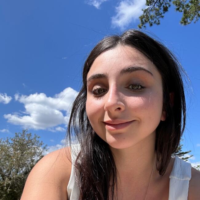 Babysitter in Sydney: Nicole