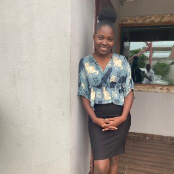 Babysitter in Queluz: Jeana