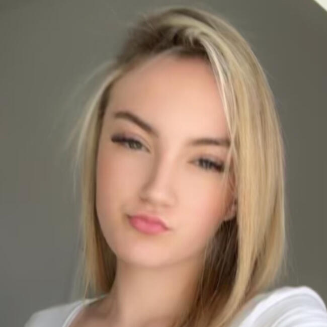 Babysitter in Ravenel: Kelia