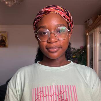 Babysitter in Aulnay-sous-Bois: Mackenzie
