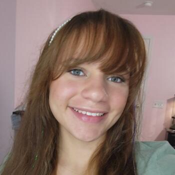 Babysitter in Fredericksburg: Maya