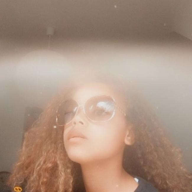 Niñera en Differdange: Imana