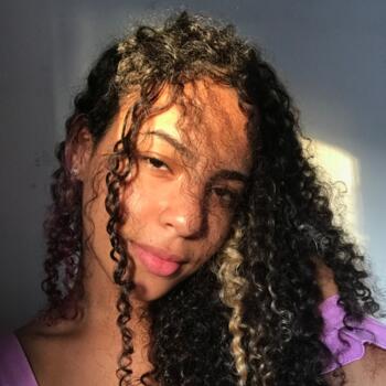 Babá em Vila Velha: Emilly