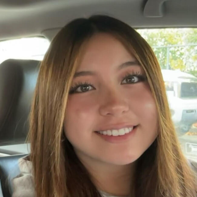 Babysitter in Salem: Amber