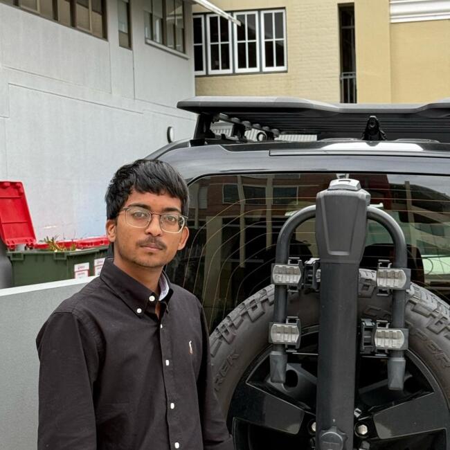 Babysitter in Brisbane: Garv