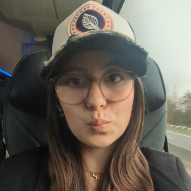 Babysitter in La Boissière-du-Doré: Elisa