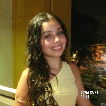 Babysitter in Laval: Isabella