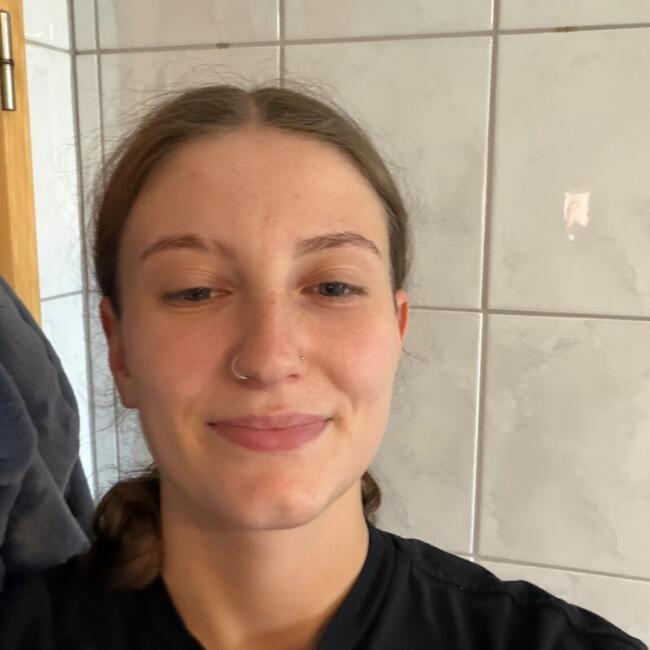 Babysitter in Regensburg: Vivien