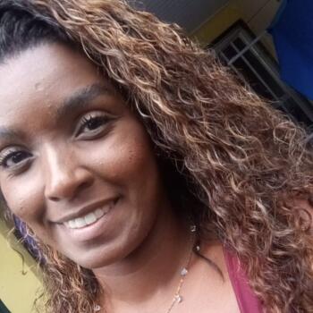 Babá em Nova Iguaçu: Mayara