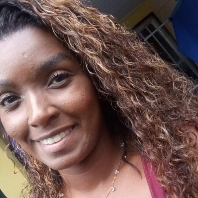 Babá em Nova Iguaçu: Mayara