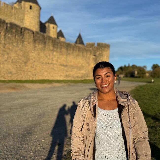 Babysitter in Melle: YULIANA ANDREA