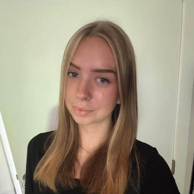 Babysitter in Uccle: Oceane