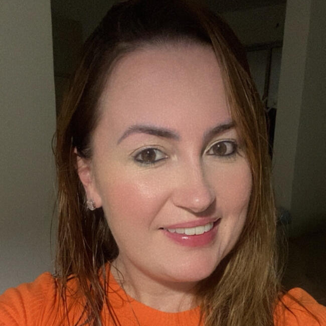 Emprego de babá em Sao Jose do Rio Preto: Rafaela