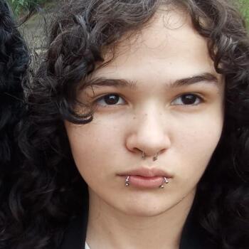 Babysitter in Alajuela: Aly jasis