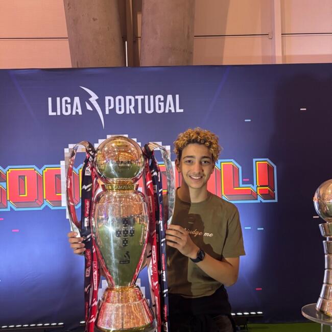Babysitter em Lisboa: Adam