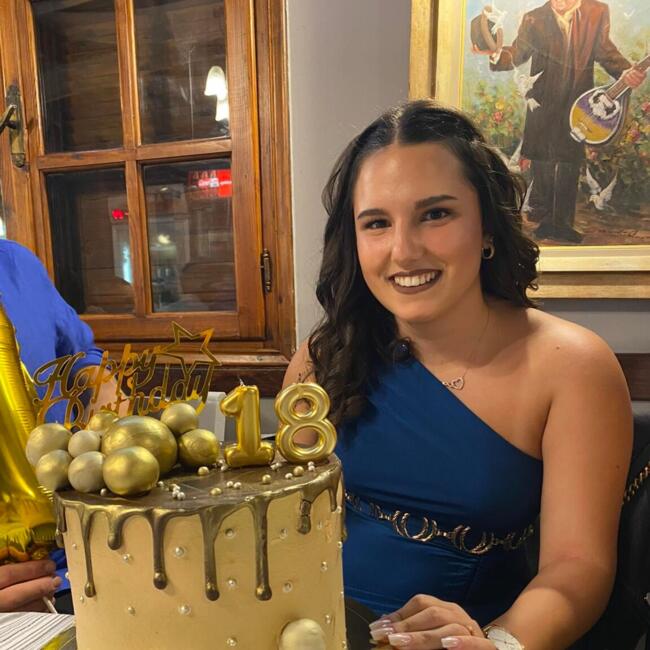 Babysitter in Piraeus: Μαρία