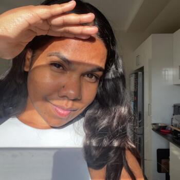 Babysitter in Darwin: Claire