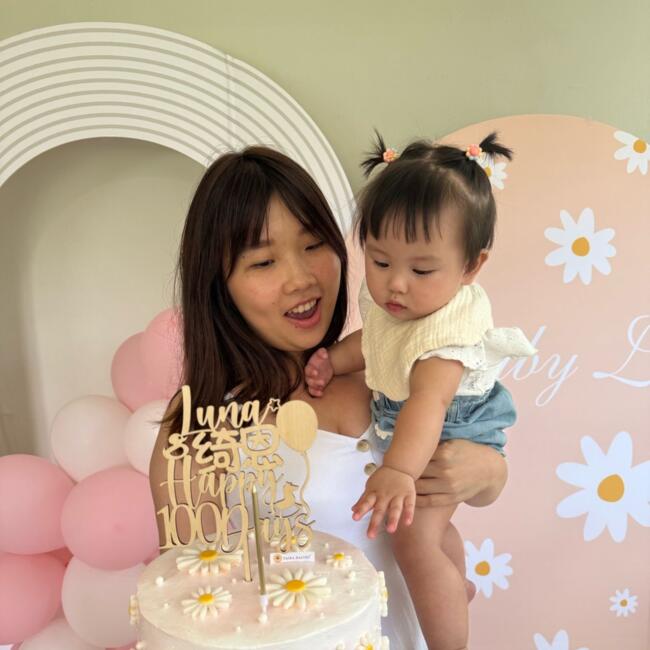 Babysitting job in Singapore: Simin