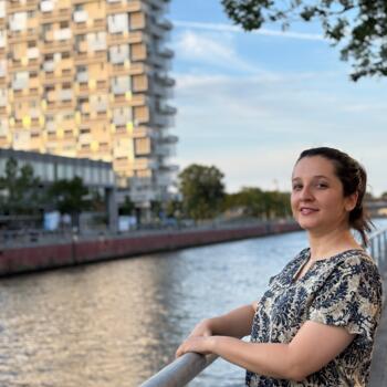Babysitter in Kortrijk: Elnaz