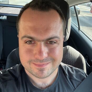 Babysitting job in Glendale (California): babysitting job Hayk