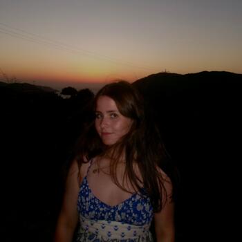 位於鲁昂 的臨時保母: Bertille