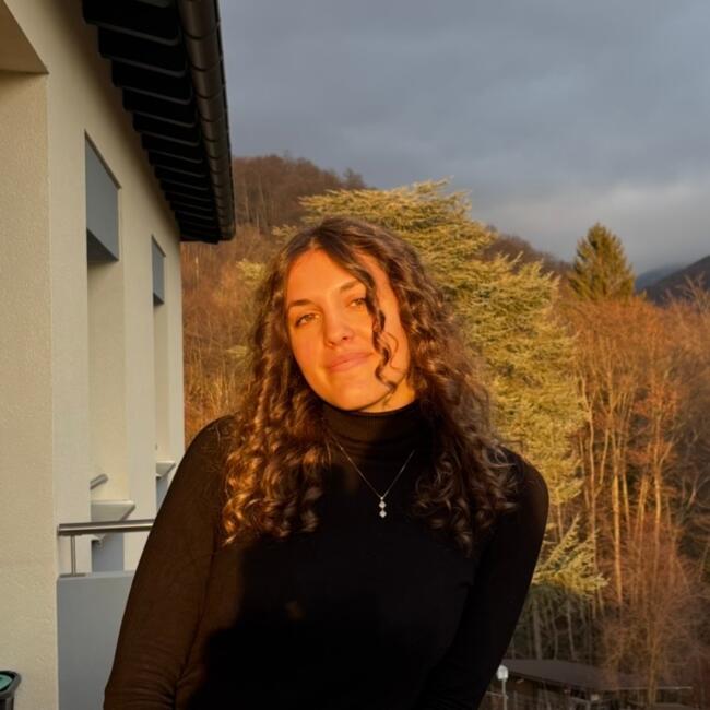 Babysitter in Grand-Lancy: Vanessa