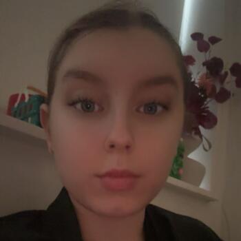 Barnvaktsjobb i Hässelby (Stockholms län): barnvaktsjobb Enya