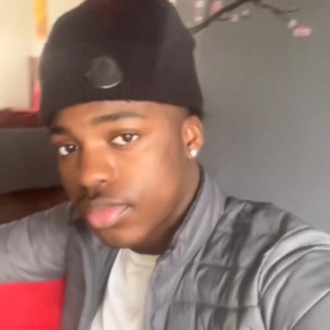 Babysitter in Cherbourg: Steve