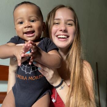 Babá em Santos: Nicoly Kunz