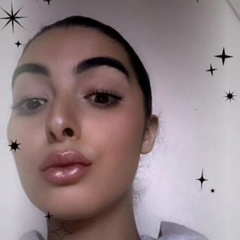 Babysitter in Melun: Yamina