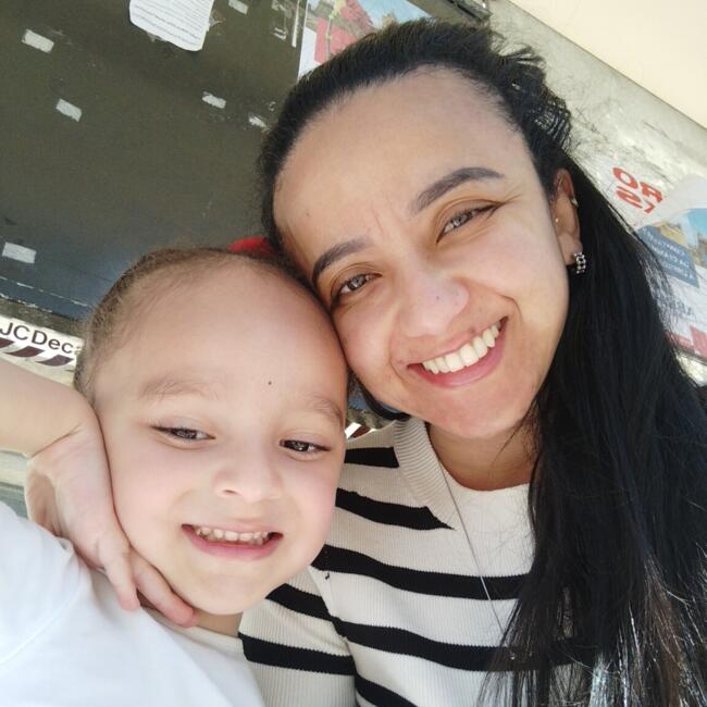 Trabalho de babysitting em Alenquer: Mariane
