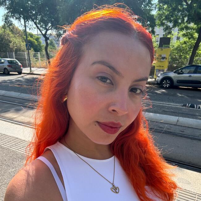 Babysitter in Sant Adrià de Besòs: Angie