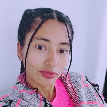 Niñera Quito: Monica
