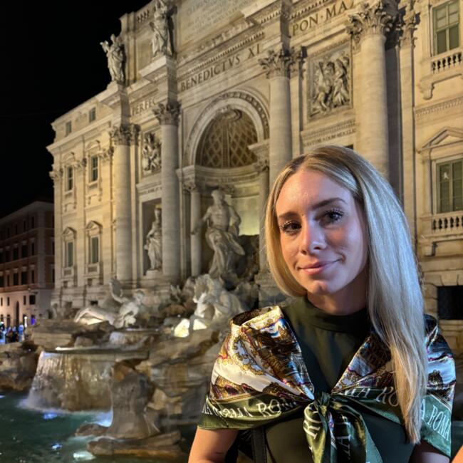 Babysitter in Vic-le-Comte: Lucie