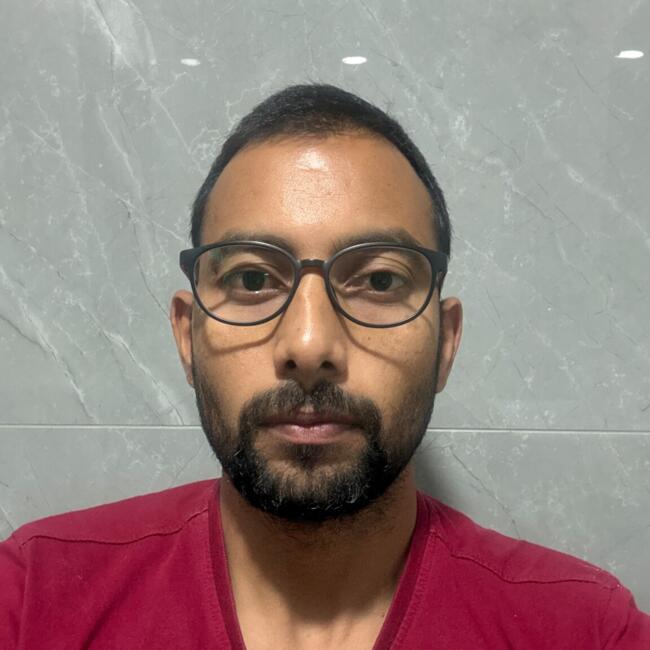 हैदराबाद में बेबीसिटिंग की नौकरी: Vijay