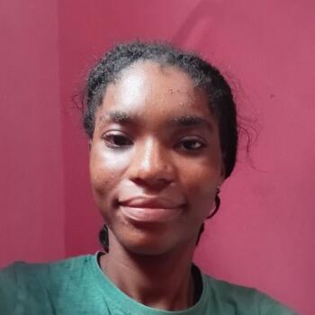 Babysitter Accra: Kayla