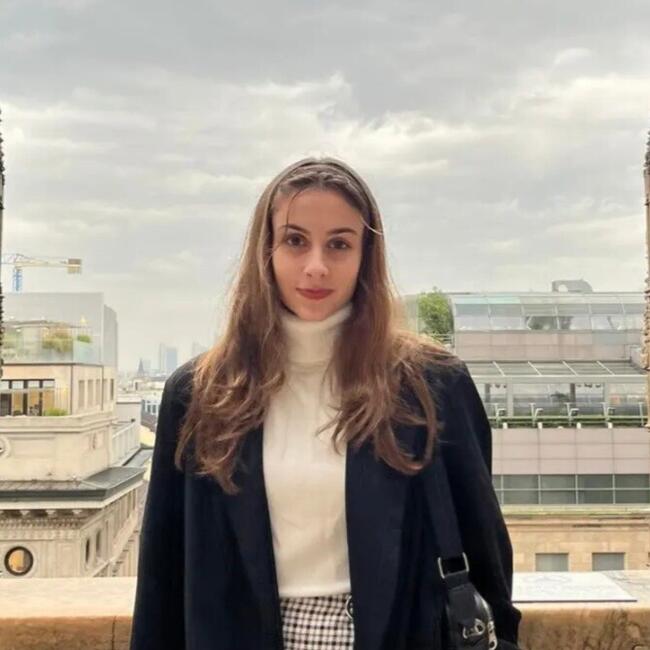 Babysitter στην περιοχή Πάτρα: Venetia