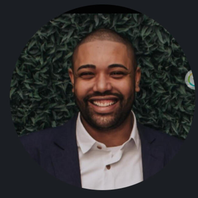 Emprego de babá em Jacareí: Diego